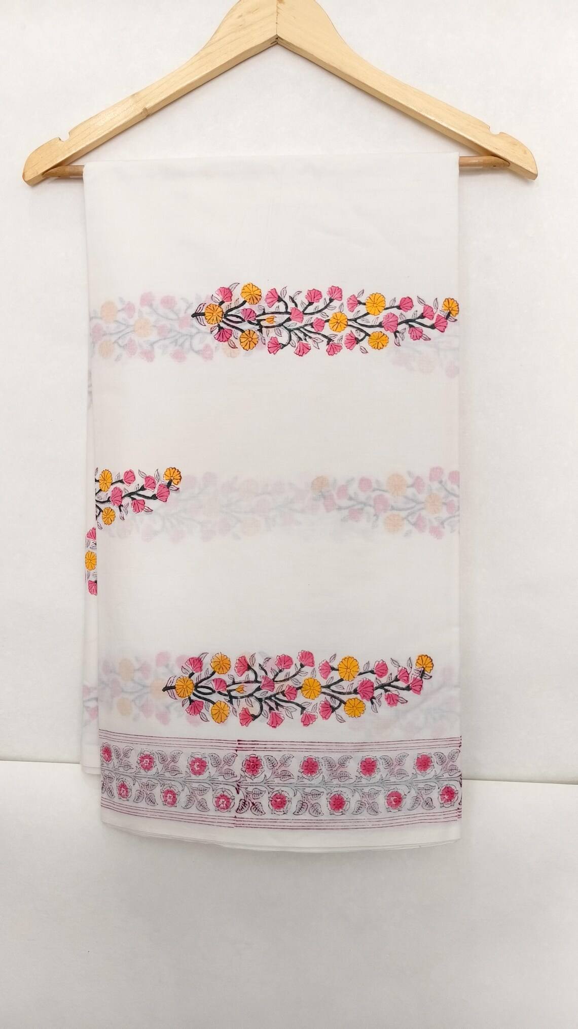 เช่นเดียวกับภาพ