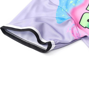 Camiseta Deportiva Personalizada con Diseño de Lavanda y Graffiti Sublimado, Modelo 23, Ropa Deportiva Moderna - Product Image 4