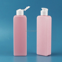 Bouteille en plastique vide personnalisée de 200ml en HDPE avec toner démaquillant carré rose Bouteille rectangulaire souple au toucher avec bouchon supérieur à rabat