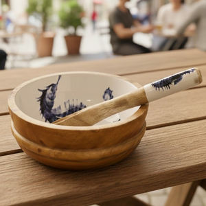 Bol en bois naturel artisanal, biodégradable et écologique pour servir des salades, des fruits, des collations et pour la décoration de la maison - Product Image 4