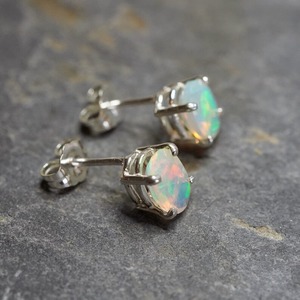 Pendientes de Ópalo Natural Mehrajuddin Gems, Plata 925, Corte Ovalado, Engaste de Garra, Baño de Rodio Negro, Estilo Cristiano Moderno para Mujer - Product Image 2