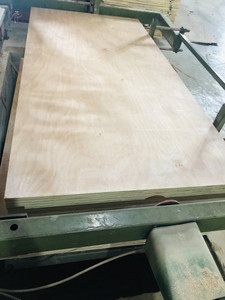 Tablero de Madera Contrachapada Recubierta de Chapa de Abedul UV de 4x8 18mm, Láminas Laminadas con Recubrimiento Blanco para Renovación de Muebles de Cocina - Product Image 5