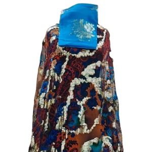 ชุดแต่งงานฟารันซาวีขายดี คุณภาพสูง ผ้าไหมแท้ 100% ระบายอากาศได้ดี พิมพ์ลายหลากสี ประดับคริสตัล ดีไซน์แบบดิรัก โซมาลี ทอแบบดั้งเดิม - Product Image 1