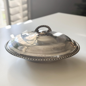 Cacerola de Alta Calidad con Asa y Tapa |   Construcción de acero de alta resistencia para una cocción segura y un manejo fácil - Product Image 1