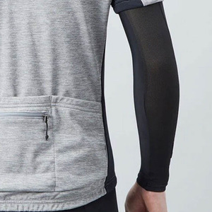 Manguitos de compresión profesionales unisex personalizados para béisbol y baloncesto con tela anti-UV ecológica - Product Image 5
