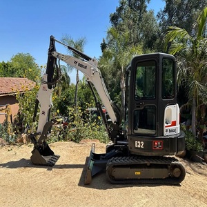 Miniexcavadora hidráulica auxiliar práctica Bobcat E32 adaptable para la mejora de terrenos agrícolas y la reparación de caminos rurales - Product Image 6