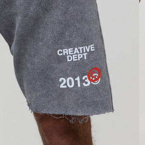Pantalones Cortos de Felpa de Algodón para Hombre con Estampado OEM, Diseño Gráfico Personalizado, Estilo Urbano, Largura hasta la Rodilla, con Cordón Ajustable, Estilo Casual - Product Image 4