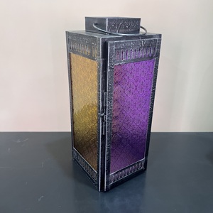 Lanterne de Ramadan en métal de style artisanal vintage avec panneaux en verre colorés, lanterne à bougie pour la décoration de la maison - Product Image 4