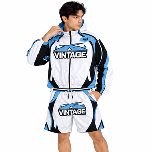 เสื้อแจ็คเก็ตและกางเกงขาสั้นไนลอนสีน้ำเงินสไตล์ Y2K แบบสั่งทำพิเศษสำหรับผู้ชาย พร้อมแผงตัดต่อสีตัดกัน เสื้อแจ็คเก็ตมีฮู้ดสำหรับเล่นกีฬาฤดูร้อนสุดพรีเมียม - Product Image 1