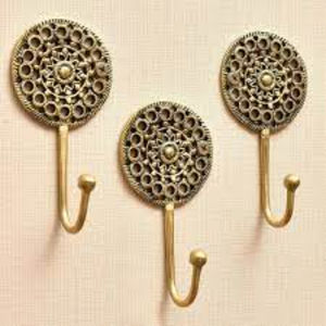 Ganchos y barras de baño de metal chapado en oro de alta calidad, diseño de hojas, de la más alta calidad, los más vendidos para el hogar y hoteles, de la India. - Product Image 3
