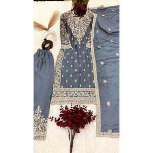 Bel ensemble de costume haut-bas brodé et Dupatta pour femmes avec travail de séquence - Product Image 1