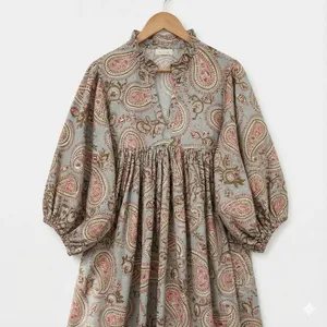 Robe midi décontractée d'été pour femme en coton kaki à imprimé floral, coupe trapèze ample, col en V et manches bouffantes - Product Image 4