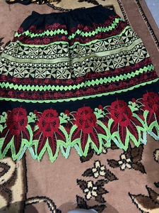 Jupes pour femmes polynésiennes grandes tailles en polyester respirant, écologiques, brodées, traditionnelles, décontractées pour l'été, couleur et logo personnalisés - Product Image 2