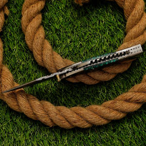 Cuchillo UA Supplies personalizable ODM/OBM profesional de acero de Damasco 58 HRC con punta de gota, mango de madera de nido de abeja, afilado a rasuradora, de 7.5 pulgadas - Product Image 2