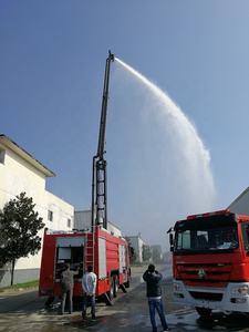 Camión <span class=keywords><strong>de</strong></span> <span class=keywords><strong>Bomberos</strong></span> con Torre <span class=keywords><strong>de</strong></span> Agua <span class=keywords><strong>de</strong></span> 32 m - Product Image 4