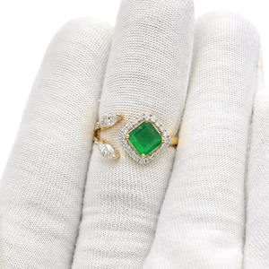 Anillo ajustable de esmeralda zambiana natural de corte cuadrado de 6.5 mm y diamantes, listo para enviar, con anillo de boda de oro amarillo fino de 18 quilates. - Product Image 5