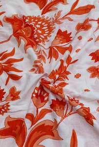 Tissu en coton de créateur pour femmes, idéal pour le quotidien et les tenues festives, par Ethnic Trader - Product Image 4