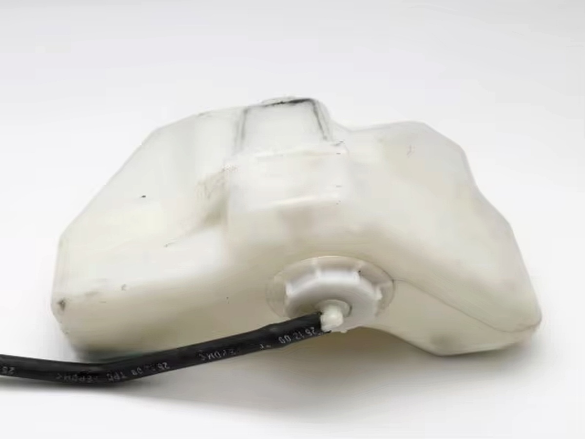 OEM 19101-R40-A00 Auto Car Wash Tank Expansion Overflow Tank Small for Honda Accord CP1 CP2 2008 Auto Parts Image 3