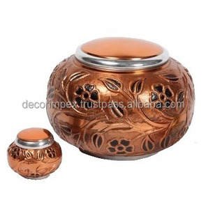Urna de cremación para cenizas con mariposas doradas | Urna de cremación de aluminio fundido para cenizas con mariposas doradas - Product Image 6