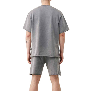 Conjunto de dos piezas personalizado de camiseta y pantalones cortos de alta calidad para hombre, conjunto de camisa y pantalones cortos para hombre, lavado ácido, corte holgado y cómodo. - Product Image 2