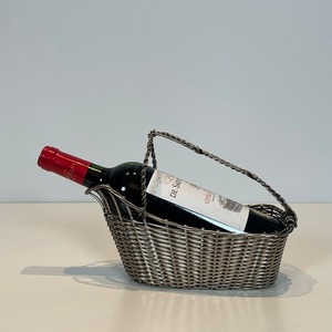 Support à bouteille de vin en métal incurvé moderne, accessoire de bar élégant pour table - Product Image 3