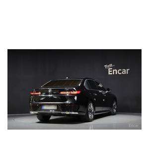 BMW Série 7 740i SDrive Design Juillet 2023 Pure Excellence avec Volant à Gauche et Boîte Automatique 38 555 km - Product Image 2