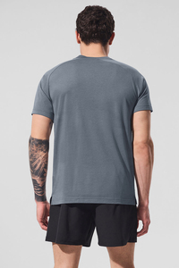 T-shirt décontracté pour homme en coton épais, coupe oversize, personnalisable avec logo, manches courtes, modèle vierge - Product Image 5