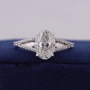 Bague de fiançailles en or blanc 14 carats avec diamant ovale de 2,0 carats certifié IGI, cultivé en laboratoire, pour elle, bague en or avec diamant cultivé en laboratoire - Product Image 1
