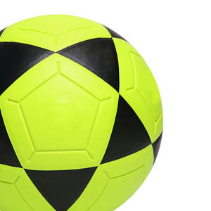 ฟุตบอลไฮบริดขนาดมาตรฐานสำหรับผู้ชายและผู้หญิง เหมาะสำหรับการฝึกซ้อมและการแข่งขันทั้งในร่มและกลางแจ้ง ทนทาน คุณภาพดี ราคาสุดคุ้ม - Product Image 6
