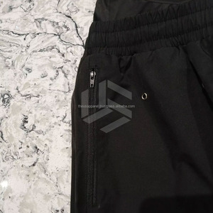 Nouveaux shorts de sport Awrah OEM 2026 pour hommes, leggings intérieurs islamiques modestes, shorts de gym non-tissés à séchage rapide et respirants, longueur genou - Product Image 6