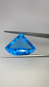 Topacio Azul Suizo Natural, Corte Elegante, Calidad AAA, Brillo Superior, Perfecto para Joyería, Precio Económico - Product Image 3
