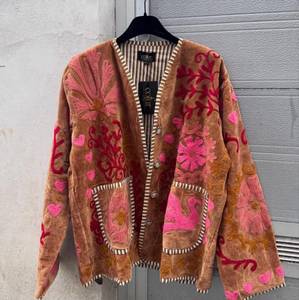 Color <b>Velvet</b> Embroidered Floral Cardigan V-Neck Full Sleeve Prairie Chic <b>Women's</b> Spring <b>Coat</b> <b>Women</b> Wholesale B2B Jackets - Product Image 3