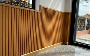 Panneaux muraux extérieurs en WPC de luxe, grain de bois haute définition, design moderne minimaliste, insonorisés, imperméables, construction durable - Product Image 2