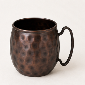 Taza Moscow Mule hecha a mano 100% cobre puro, diseño martillado negro antiguo, taza de cobre de grado alimenticio para cócteles, cerveza y bar. - Product Image 1