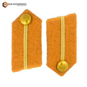 Insignia de hombro profesional para uniforme con diseño de hilo metálico dorado, opciones de diseño personalizadas, bordado para coser - Product Image 1