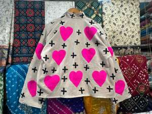 Veste réversible matelassée en velours à motif cœur, broderie main cœur et croix, style bohème, manteau d'hiver en coton écologique - Product Image 6