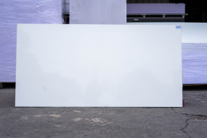 Feuille de mousse PVC blanche de qualité supérieure Pitech Vietnam Panneau enduit de film rigide Solutions d'affichage de meubles sur mesure Découpe de feuilles de plastique - Product Image 2