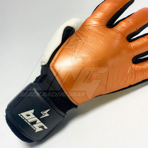 Guantes de Portero de Estilo Único Hechos a Medida, Guantes de Portero de Color Sólido en Existencia - Product Image 4