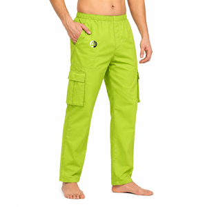 Pantalon cargo pour homme en tissu doux et respirant, avec poches de rangement pratiques, coupe décontractée et style moderne pour un confort quotidien. - Product Image 1