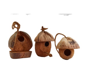 Nids de coco de qualité supérieure pour l'exportation, précieux pour les oiseaux de terrarium, pigeons, serpents, reptiles, lézards, hamsters. Fabriqués au Sri Lanka. Écologiques. - Product Image 1
