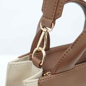 Bolso de Mano Retro de Fábrica, Nuevo Estilo, Contraste de Color, Gran Capacidad, Tipo Cubo, Cuero PU, Costuras a Contraste, Bolsos de Mensajero para Mujer - Product Image 5