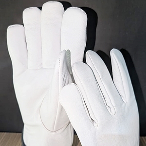 Guante de Trabajo Protector de Cuero Blanco, Resistente a Impactos Nivel 1 ANSI, Aislado para el Frío, con Orificio para el Pulgar, Uso General - Product Image 2