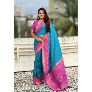 Sari Patola en soie douce bleu ciel tissé Zari avec motifs Bandhani contrastants, 650g, marque Elite Weaves, style indien/pakistanais, longueur genou, pour soirée - Product Image 6