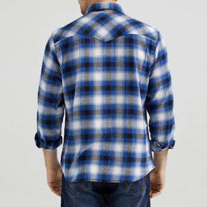 เสื้อเชิ้ตแขนยาวลายสก็อตสีน้ำเงินสำหรับผู้ชาย ผ้าฝ้าย 100% ระบายอากาศได้ดี เหมาะสำหรับใส่ในฤดูใบไม้ร่วง - Product Image 4