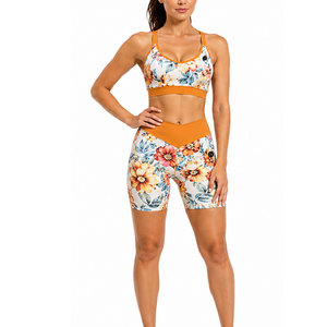 Ensemble de sport côtelé sans couture durable pour femme – Tenue de fitness et d'entraînement athlétique extensible deux pièces - Product Image 1