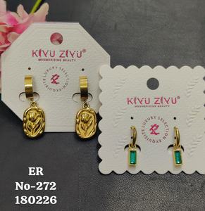 Bijoux fantaisie B2B : Boucles d'oreilles clous tendance en acier inoxydable plaqué or, design géométrique pour femme, idéales pour mariages et soirées. - Product Image 6