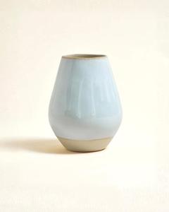 แจกันเซรามิกสไตล์วินเทจเคลือบสีครีมลายจุด รูปทรงโค้งมนคลาสสิก เหมาะสำหรับตกแต่งบ้านสไตล์เรสติก - Product Image 5