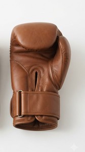 Gants de boxe en cuir de vachette, gants d'entraînement, fermeture à scratch sécurisée, fabriqués sur mesure au Pakistan, fermeture à scratch. - Product Image 6