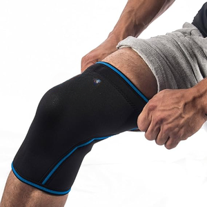 Genouillères de fitness professionnelles unisexes, épaisses, réglables, respirantes et légères, avec logo personnalisé pour la protection lors de la musculation - Product Image 2