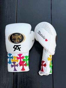 Guantes de Boxeo de Cuero Blanco 'No Boxing No Life' con Diseño de Cruz Colorida y Cierre de Cordones para Entrenamiento de Adultos - Product Image 6